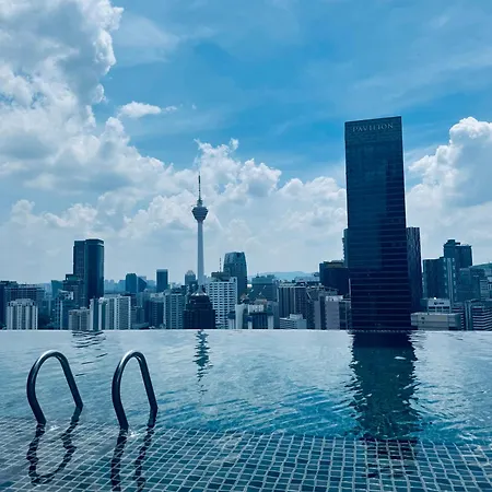 The Klcc Suites At Axon Residence